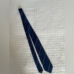 Queen Elizabeth 2 official neck tie